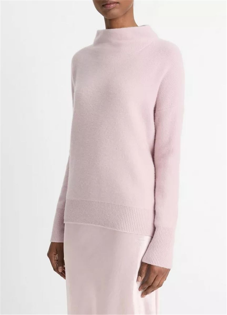 PLUSH CASHMERE FUNNEL NECK SWEATER