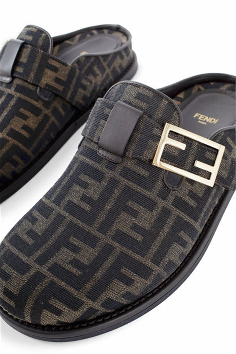 FEEL MULES FENDI