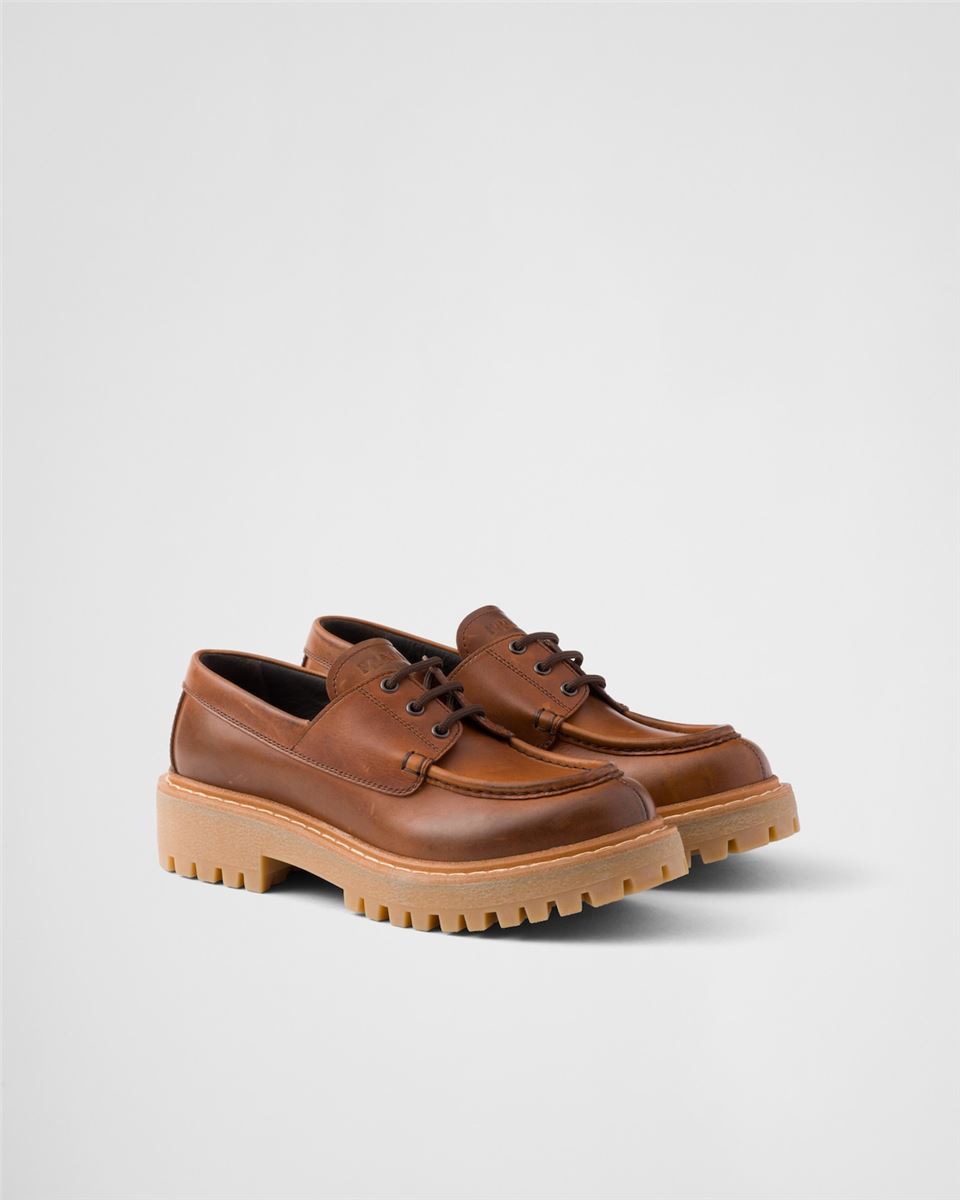 LACED LEATHER LOAFERS