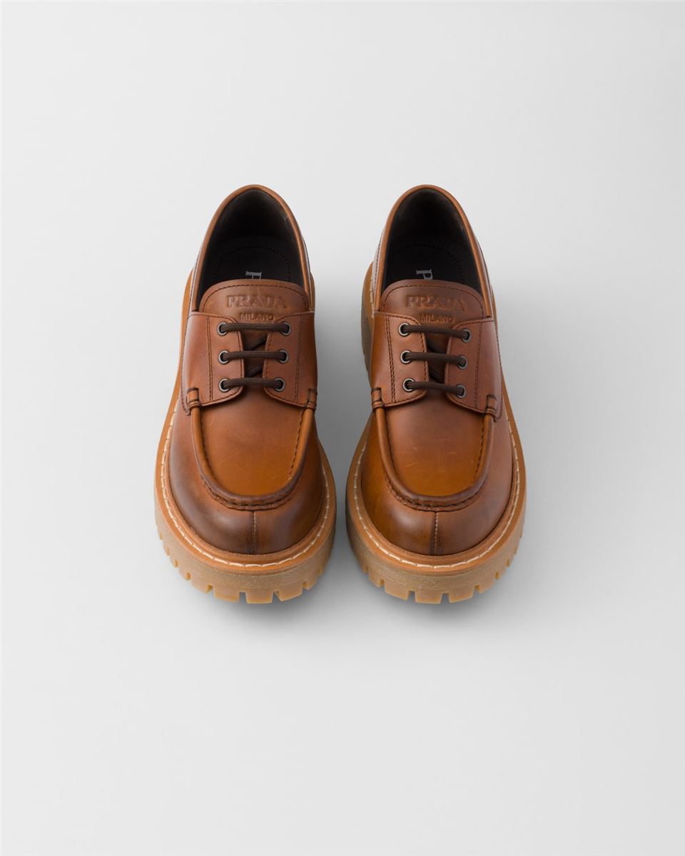 LACED LEATHER LOAFERS