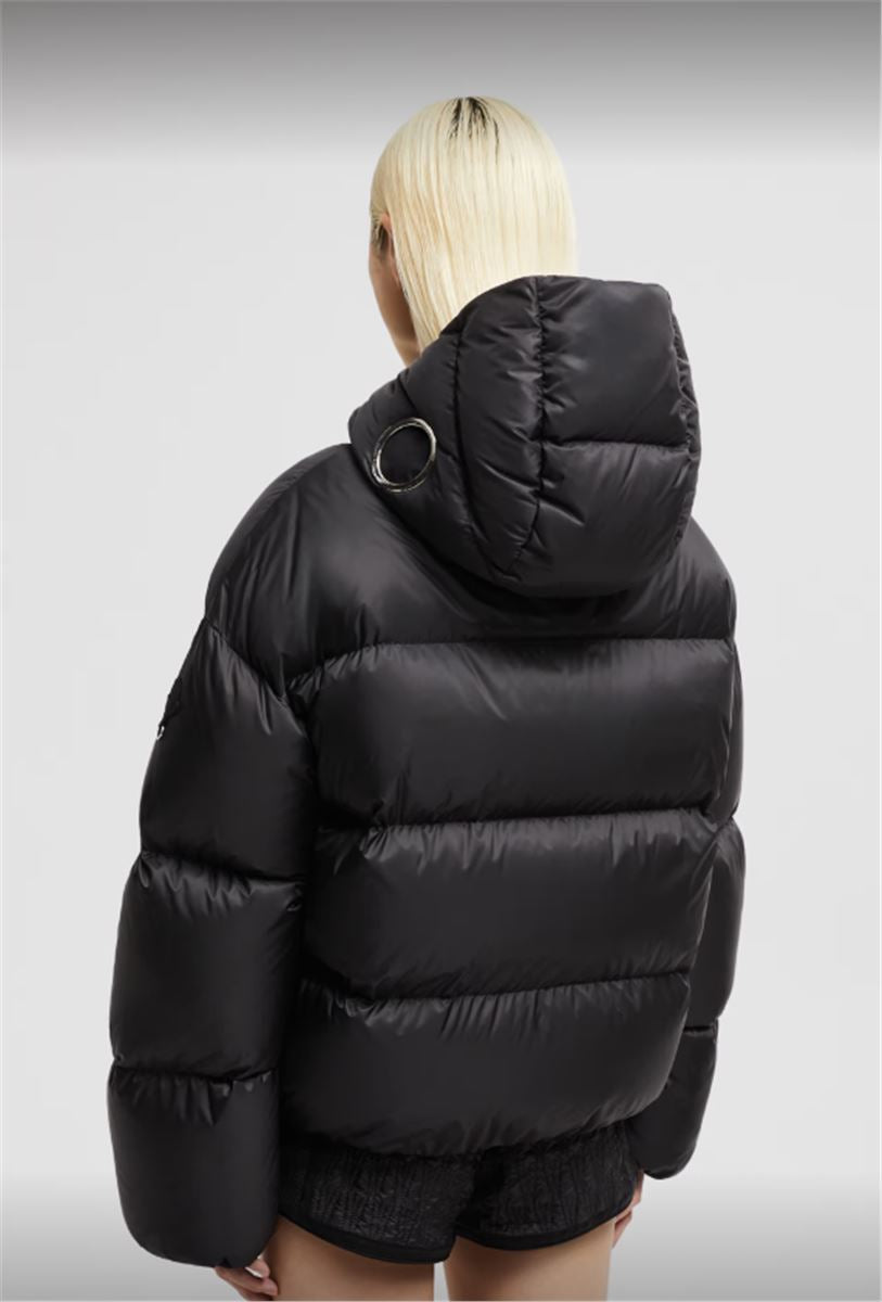 MONCLER X WILLOW SMITH SKAARA HOODED SHORT DOWN JACKET