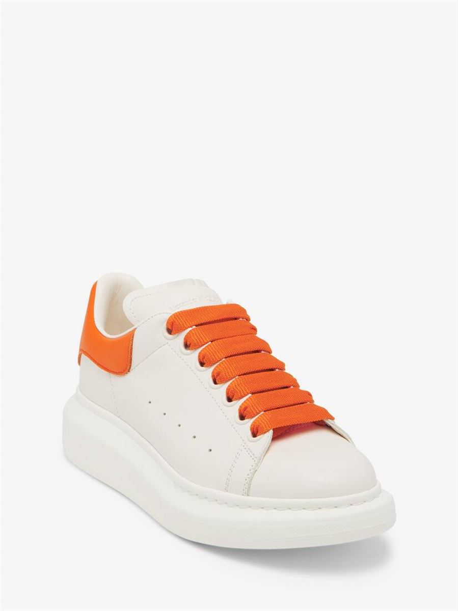 OVERSIZED SNEAKER IN OFF WHITE/ORANGE